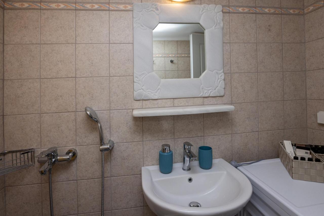 White Holidays Project Downtown Tinos Екстер'єр фото